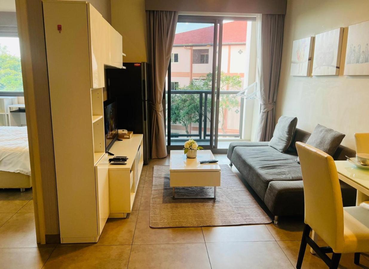 Unixx Condo Pattaya Near Walking Street Eksteriør billede